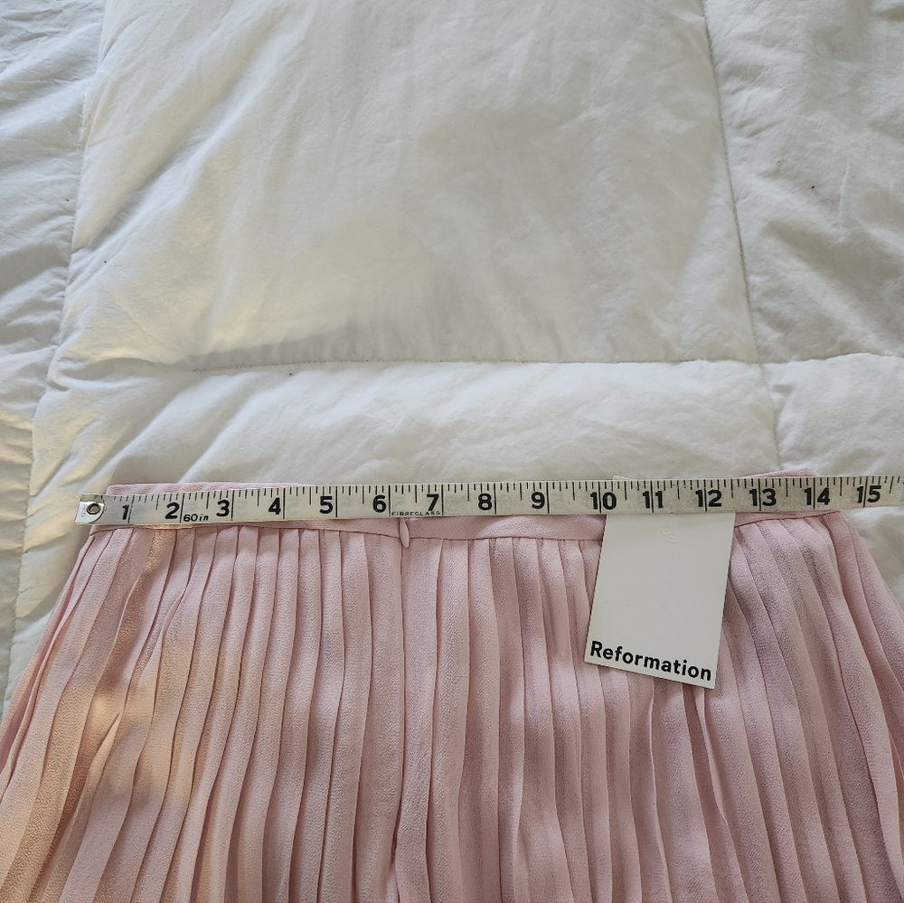 REFORMATION PINK LOVELL BLOSSOM CHERRY PLEATED MINI SKIRT Med NWT - Picture 10 of 11